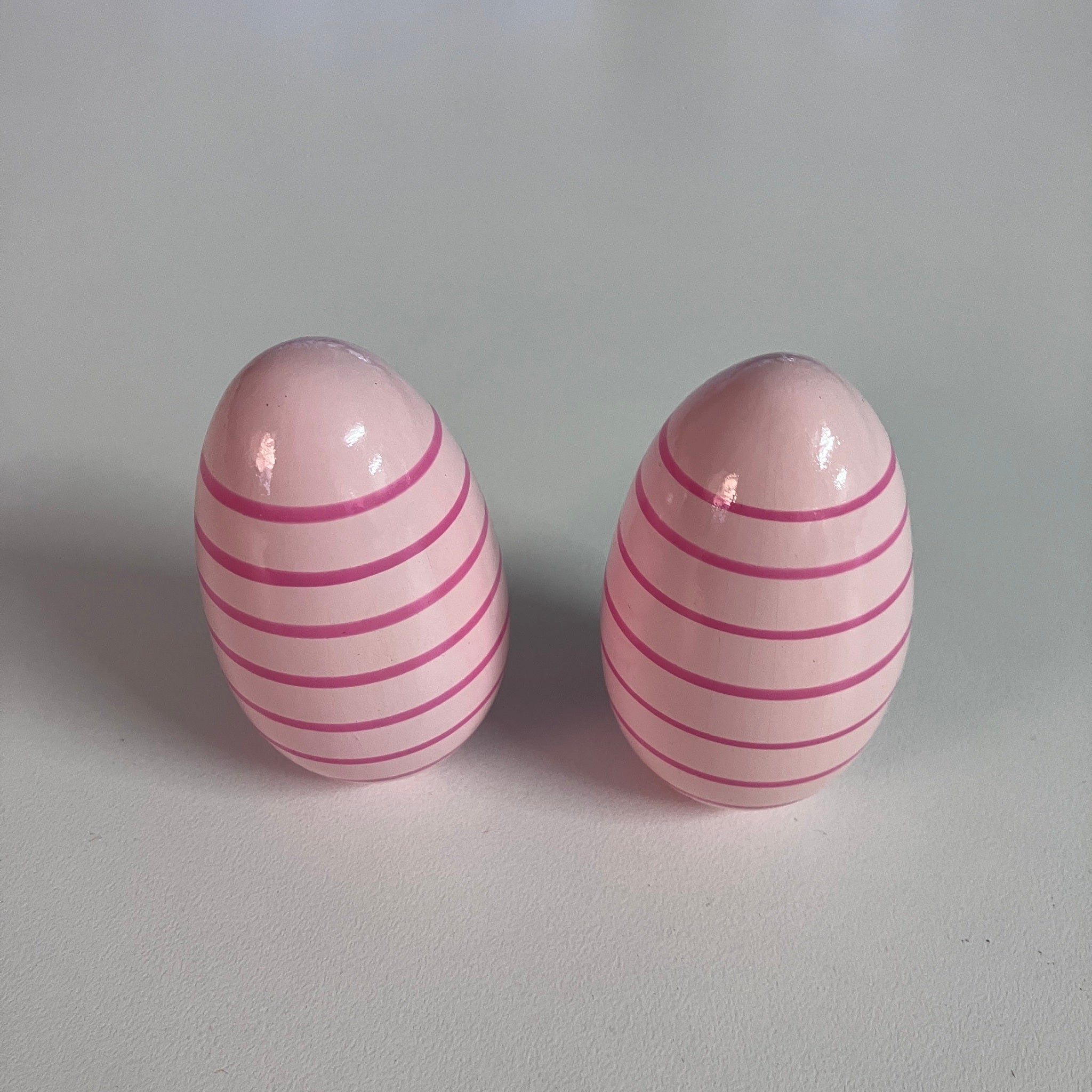 Wooden Maraca - Egg - Pink Stripe