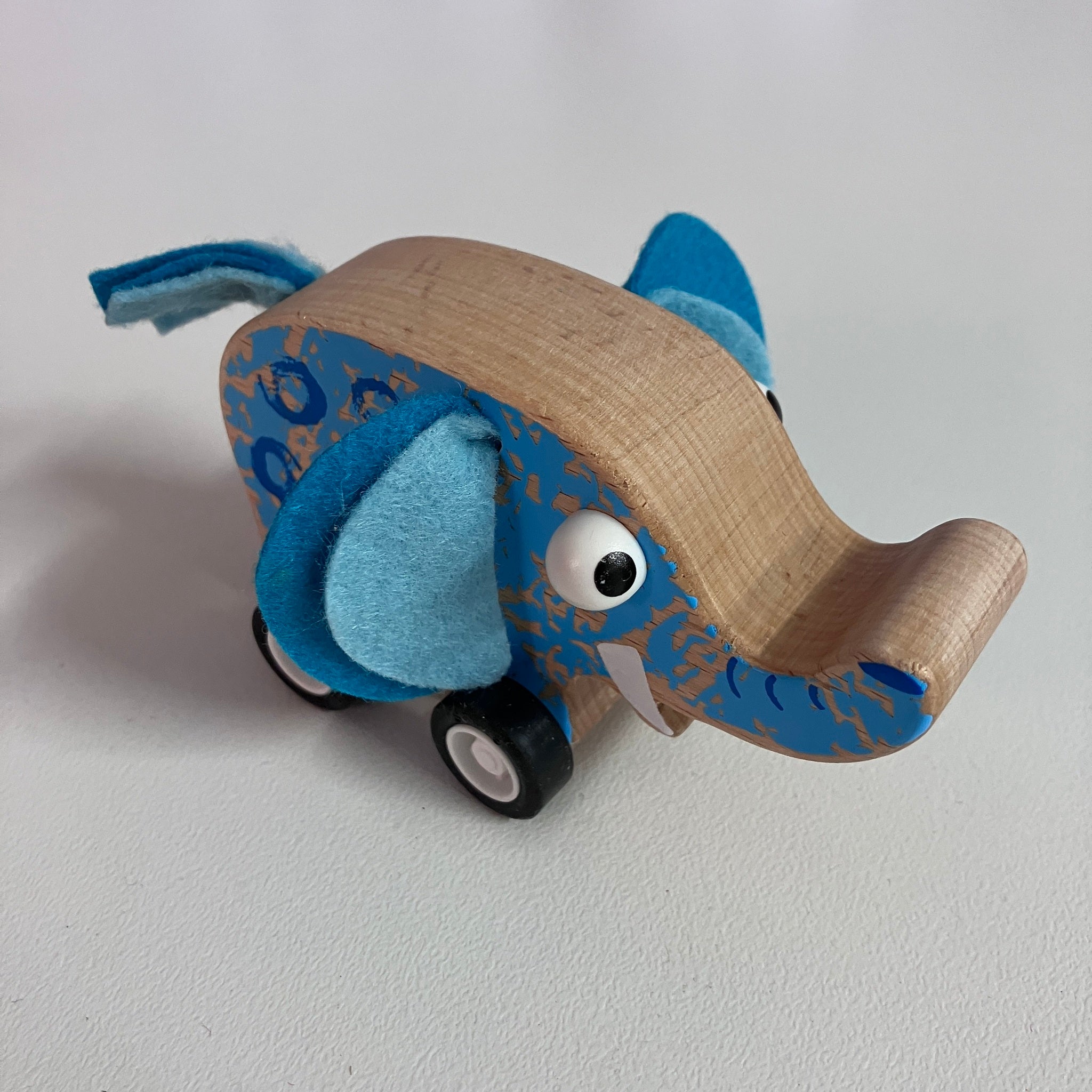 Wooden Pull Back Animal Car - Assorted Designs