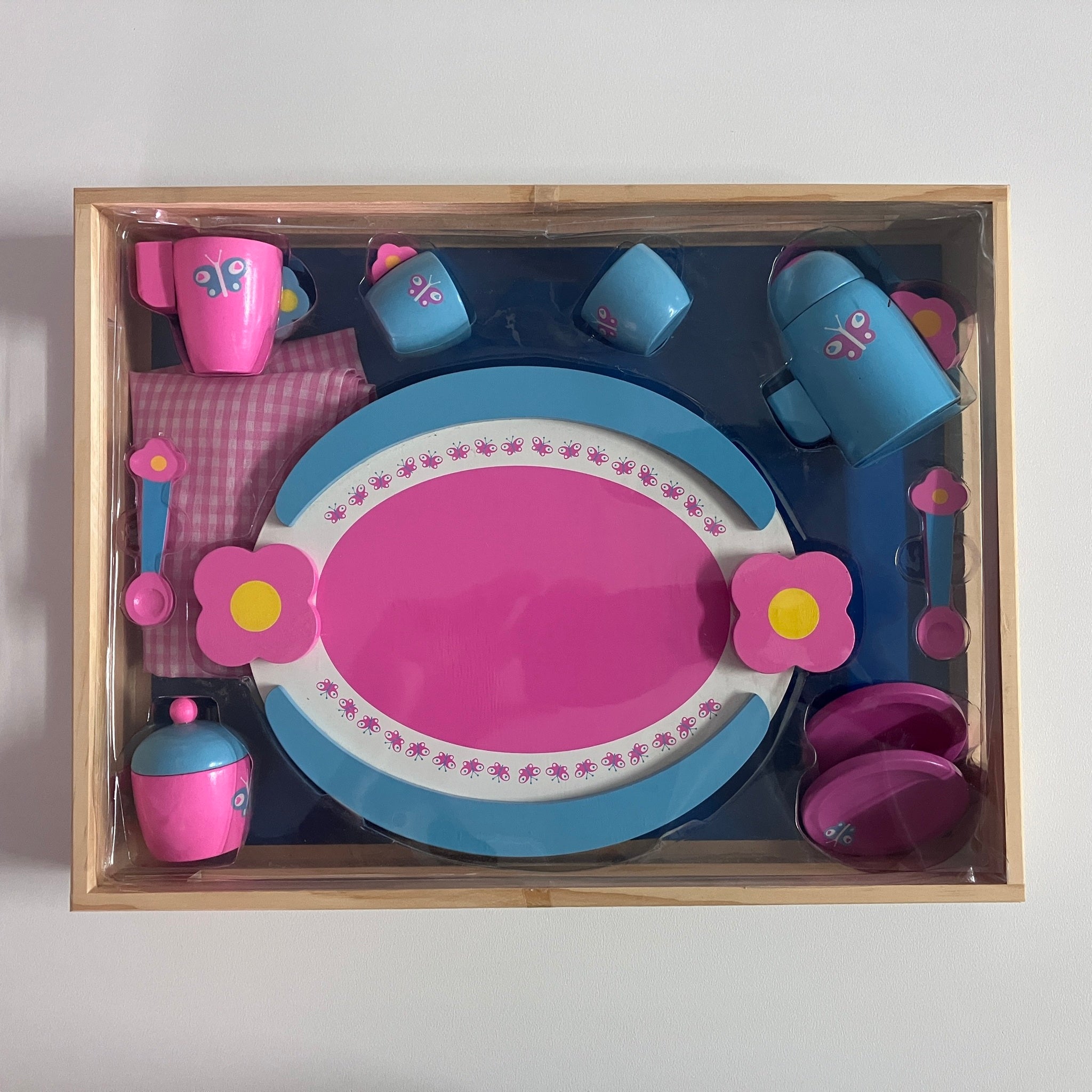 Wooden Tea Set - Blue / Pink