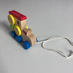 Wooden Pull Along Spin Pattern Train