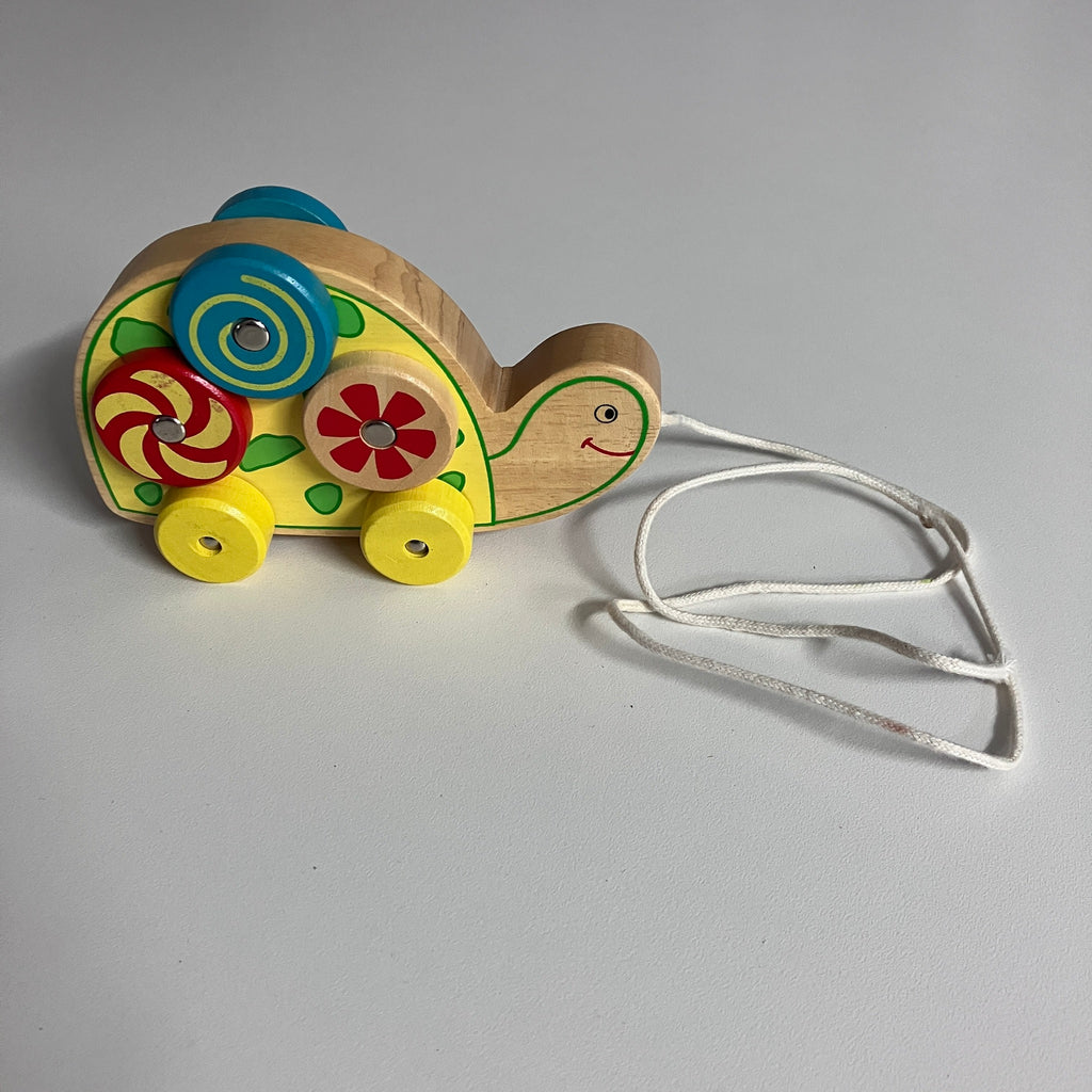 Wooden Pull Along Spin Pattern Turtle