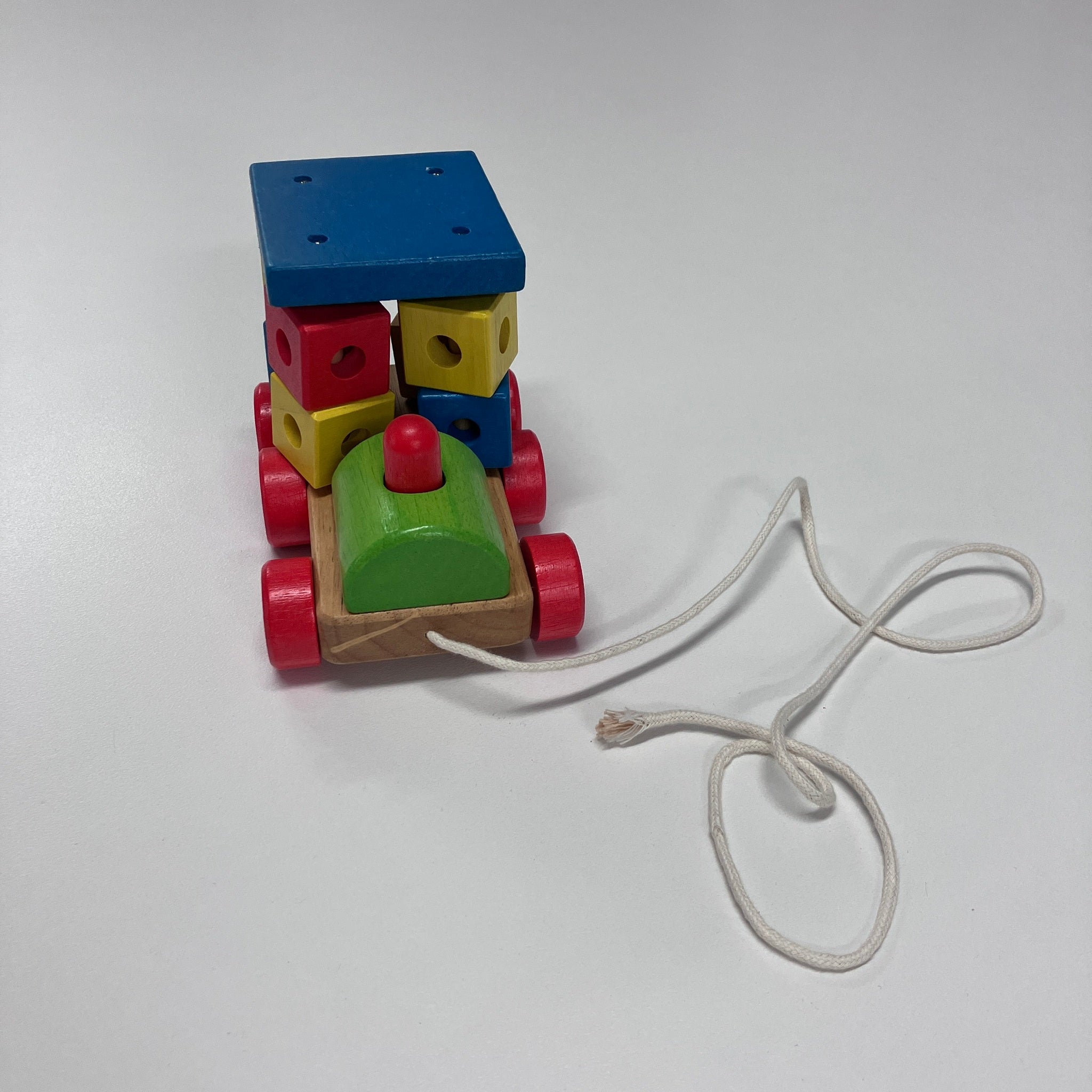 Wooden Pull Along Spin Block Engine