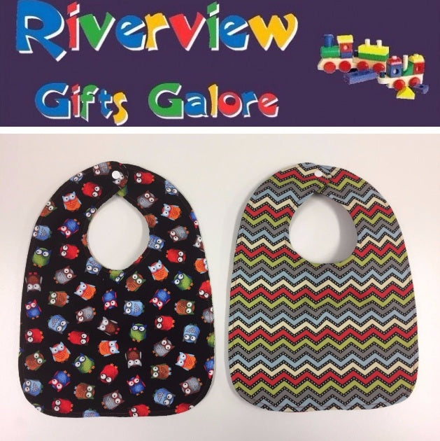Reversible Bib - Black Owls / Multi Chevron