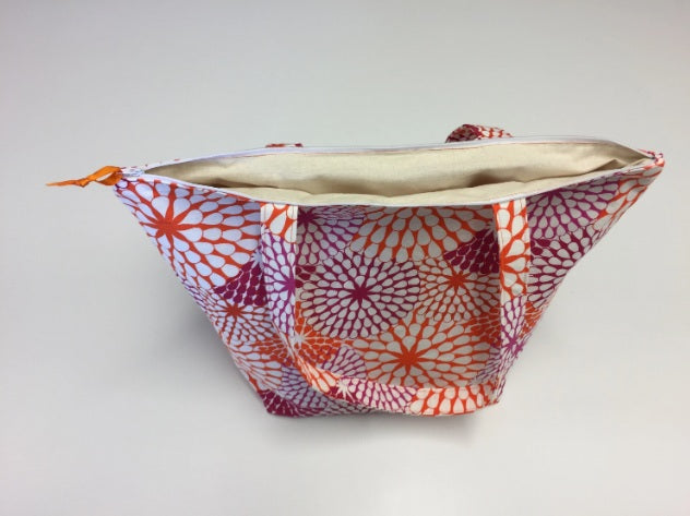 Large Tote Bag with Zip - Crimson Orange Pattern
