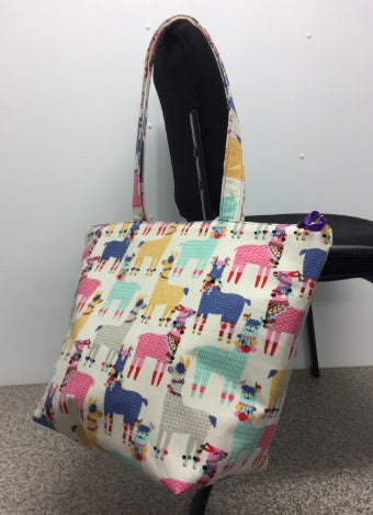Large Tote Bag with Zip - Llamas Cream