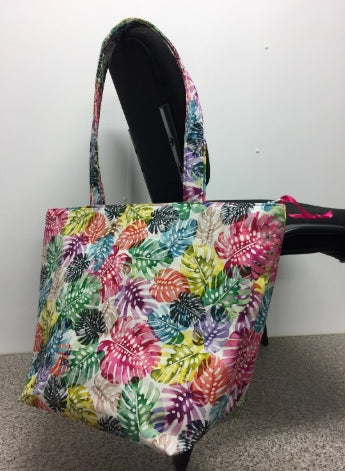 Large Tote Bag with Zip - Multi-Coloured Leaves