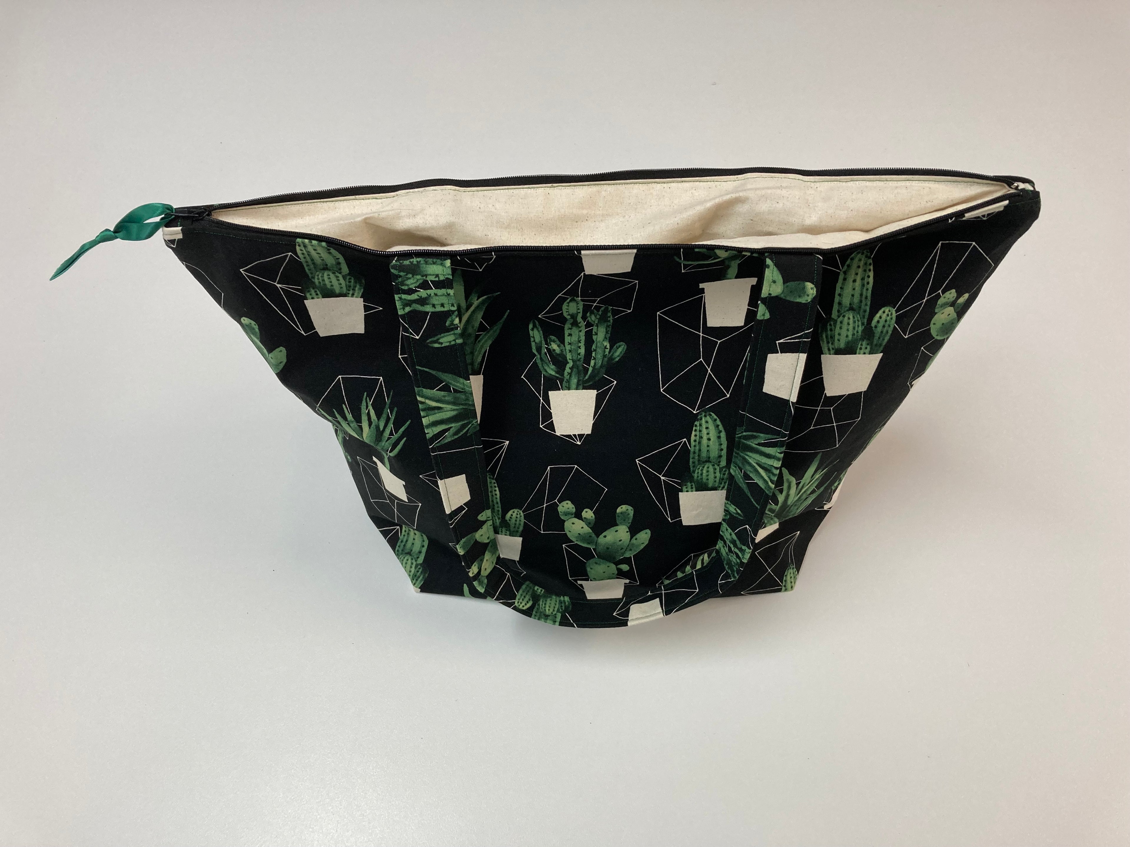 Large Tote Bag with Zip - Cactus