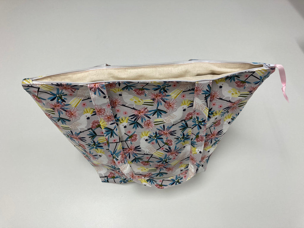 Large Tote Bag with Zip - White Cockatoo