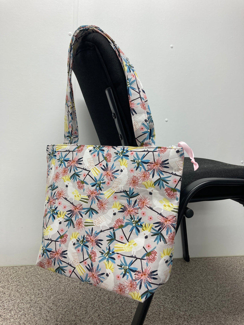 Large Tote Bag with Zip - White Cockatoo