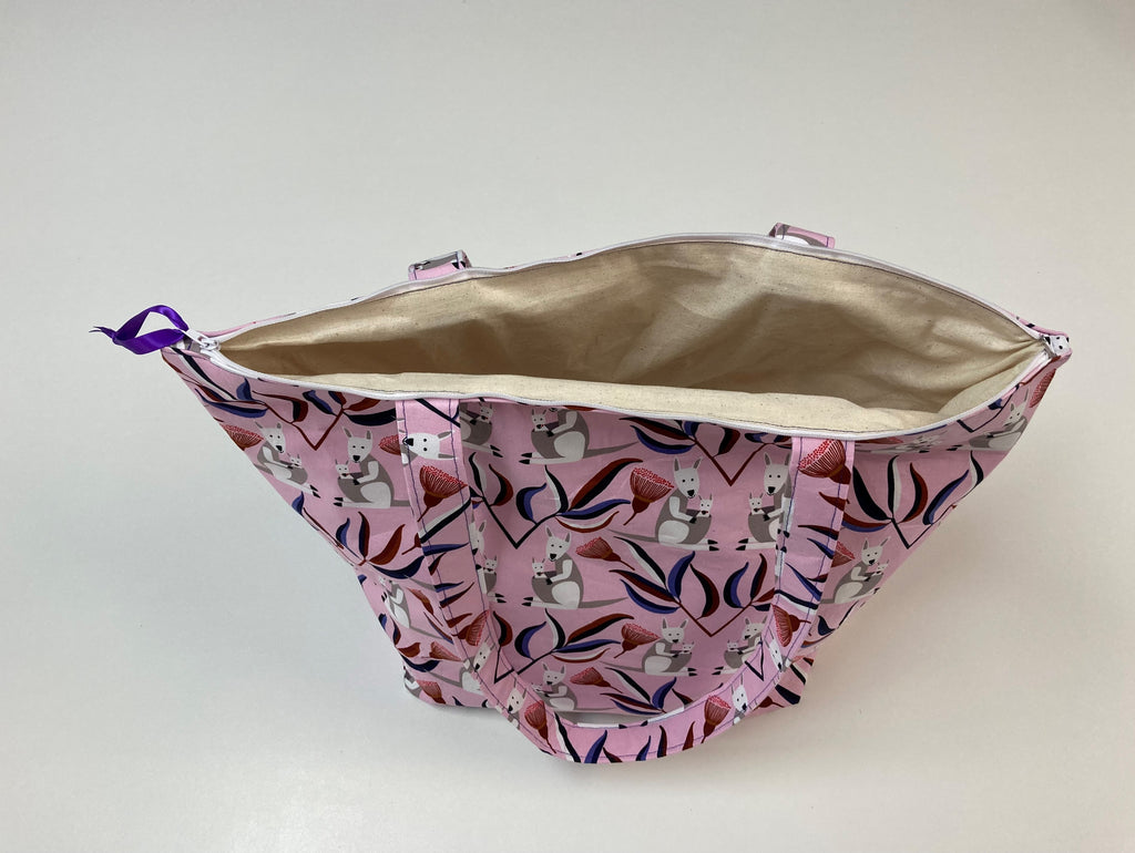Large Tote Bag with Zip - Kangaroo