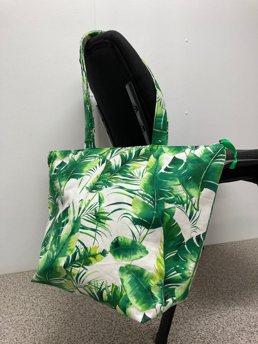 Large Tote Bag with Zip - Tropical Leaves on White