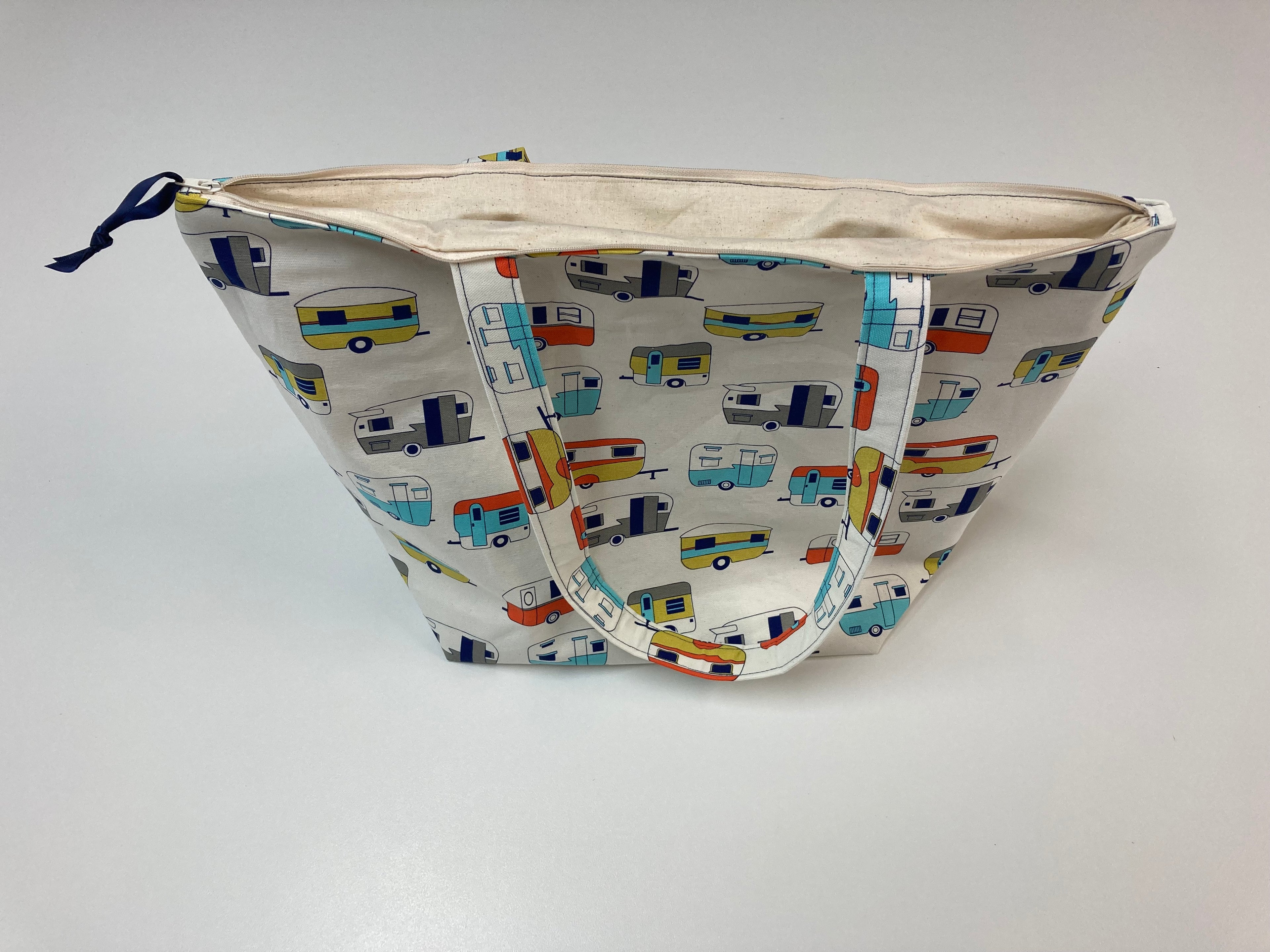 Large Tote Bag with Zip - Caravans