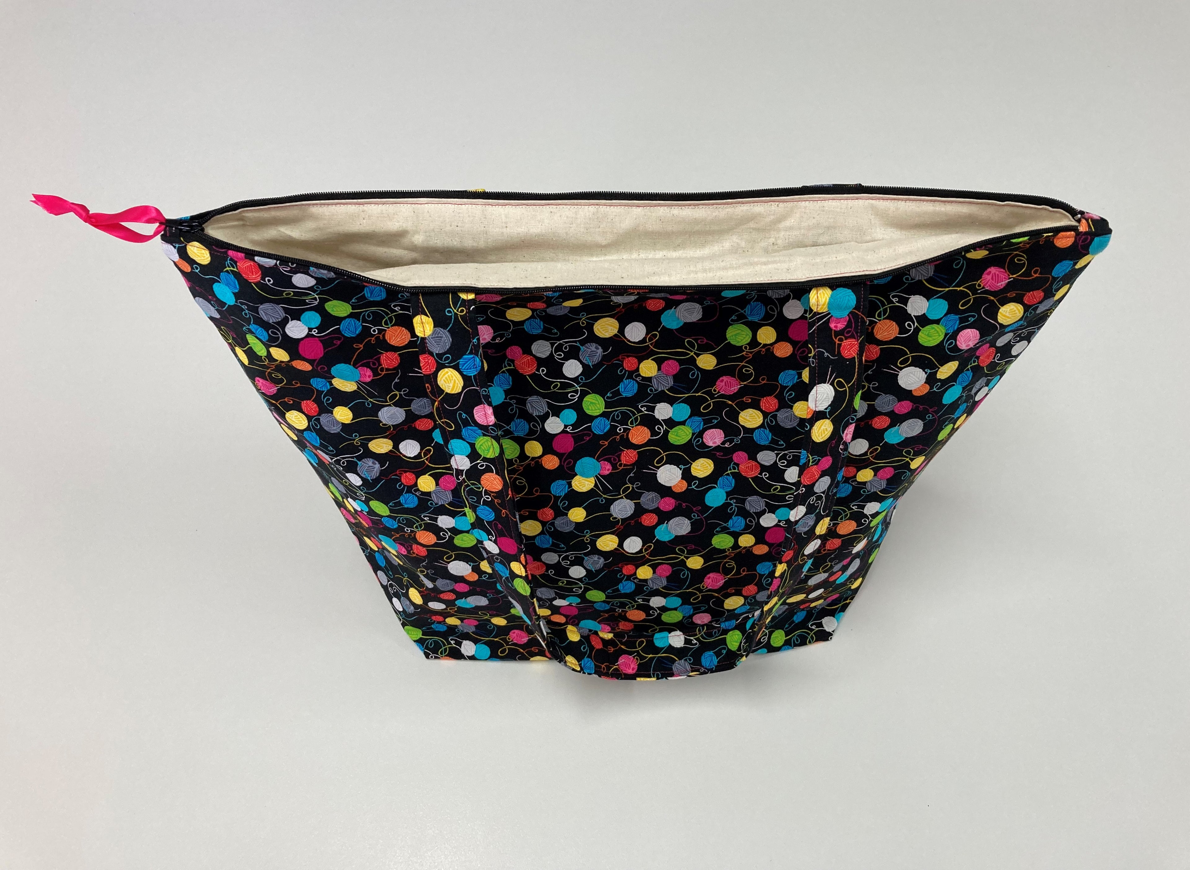 Large Tote Bag with Zip - Little Yarn Balls