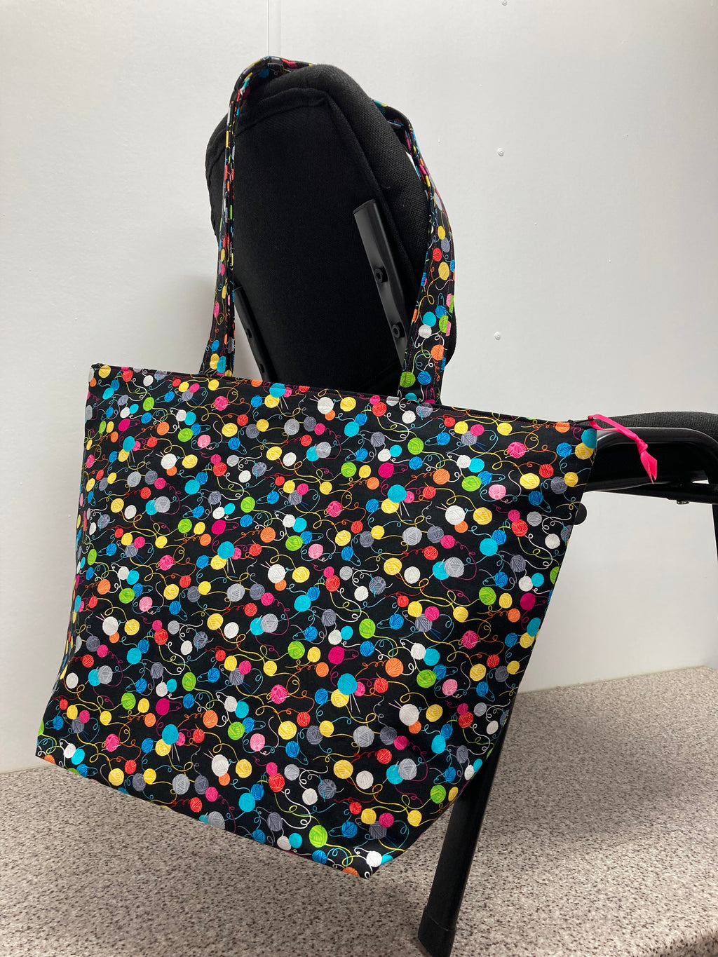 Large Tote Bag with Zip - Little Yarn Balls