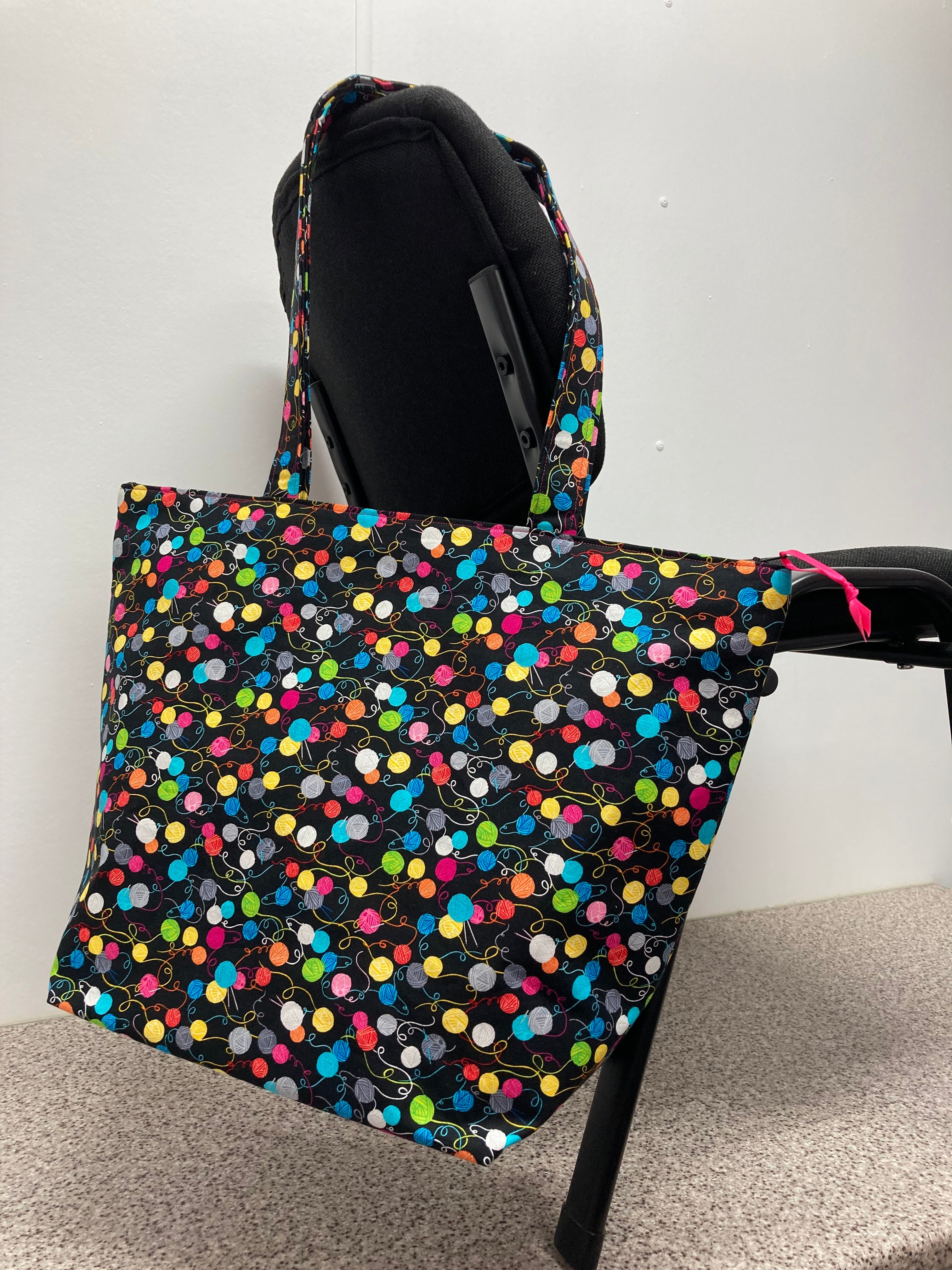 Large Tote Bag with Zip - Little Yarn Balls