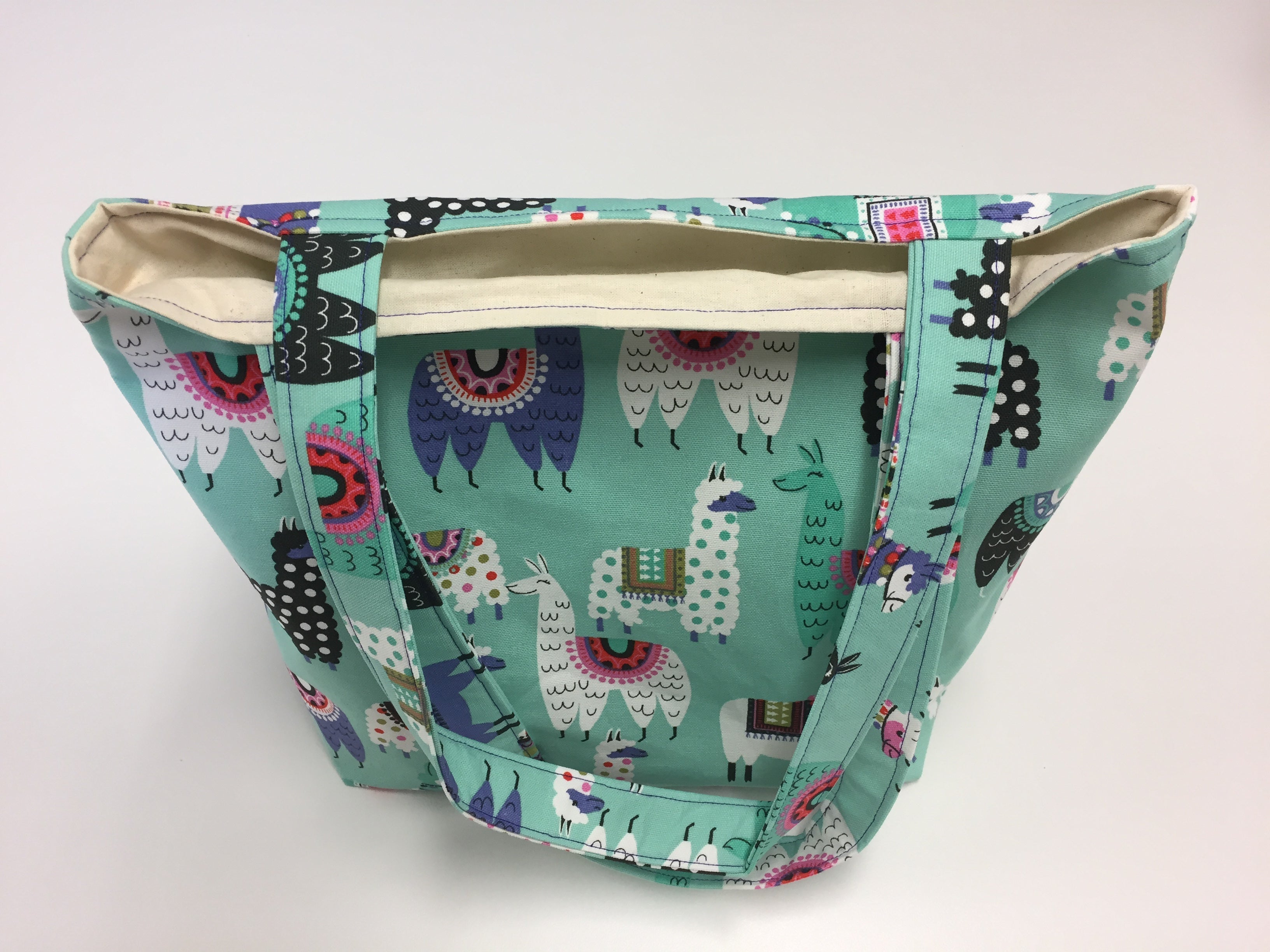 Medium Tote Bag - Llamas