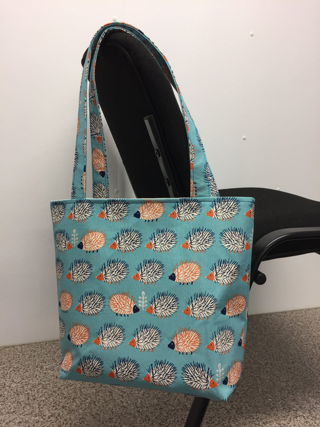 Medium Tote Bag - Echidnas Blue