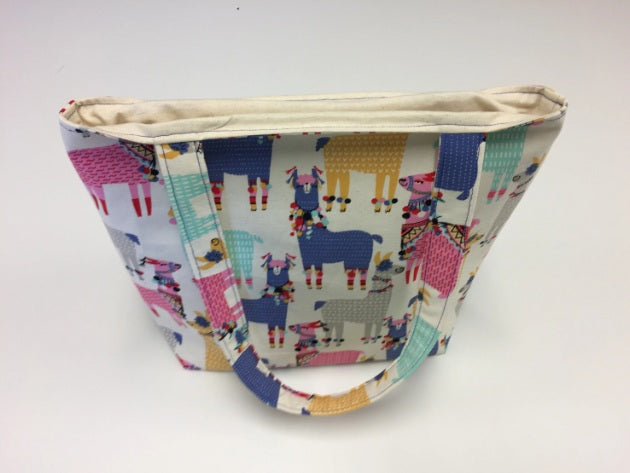 Medium Tote Bag - Llamas Cream