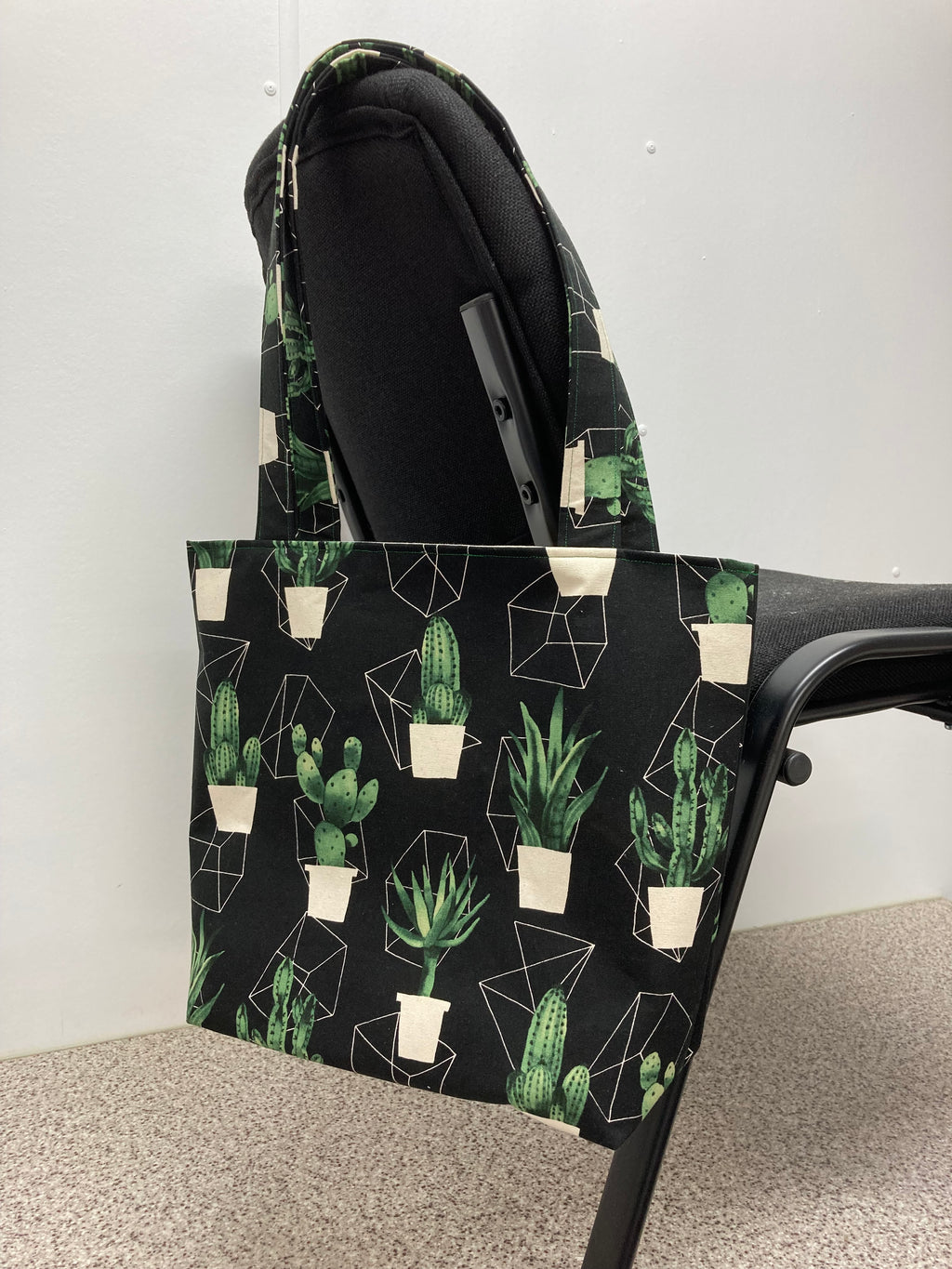 Medium Tote Bag - Cactus