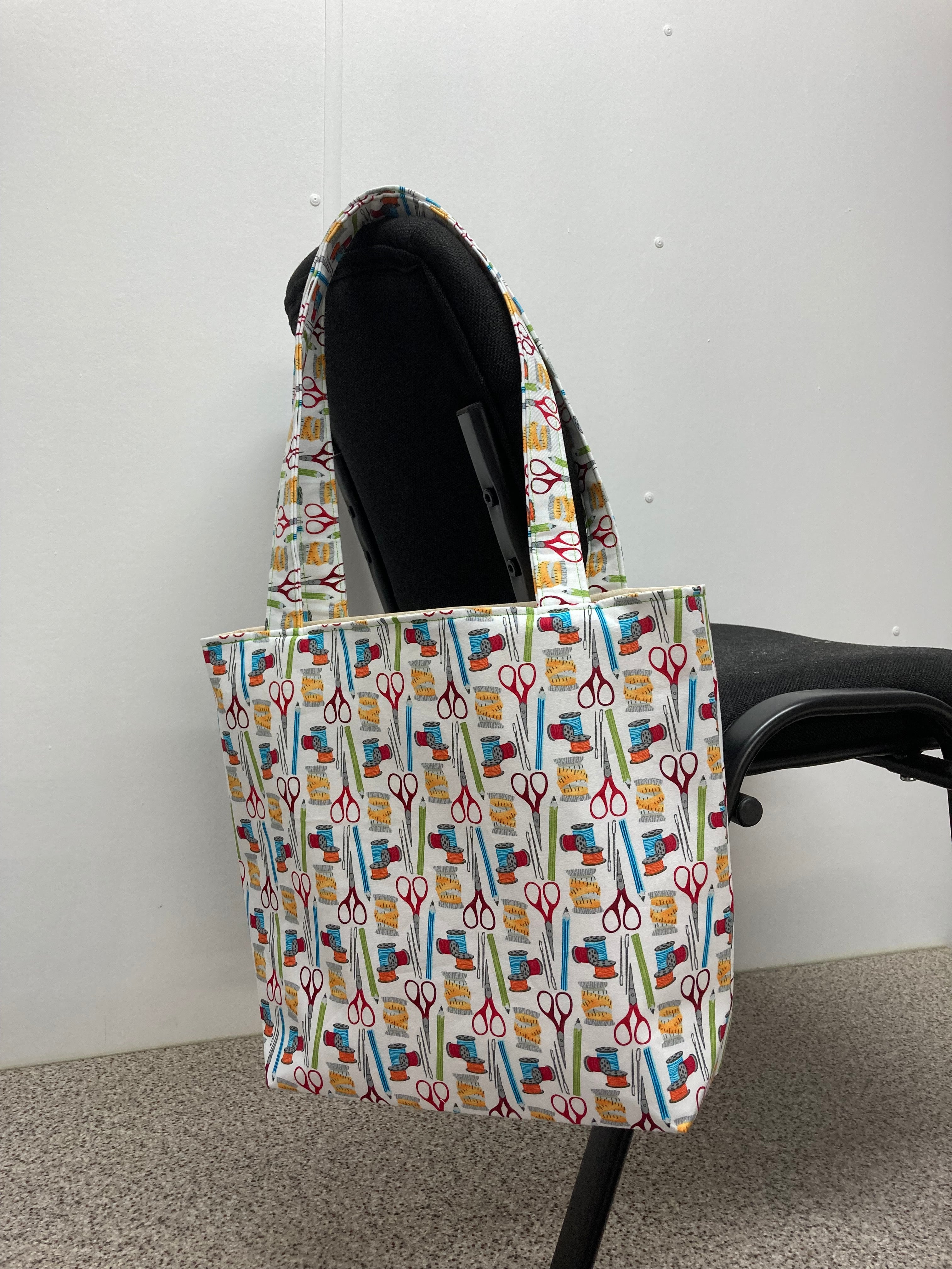 Medium Tote Bag - Sewing