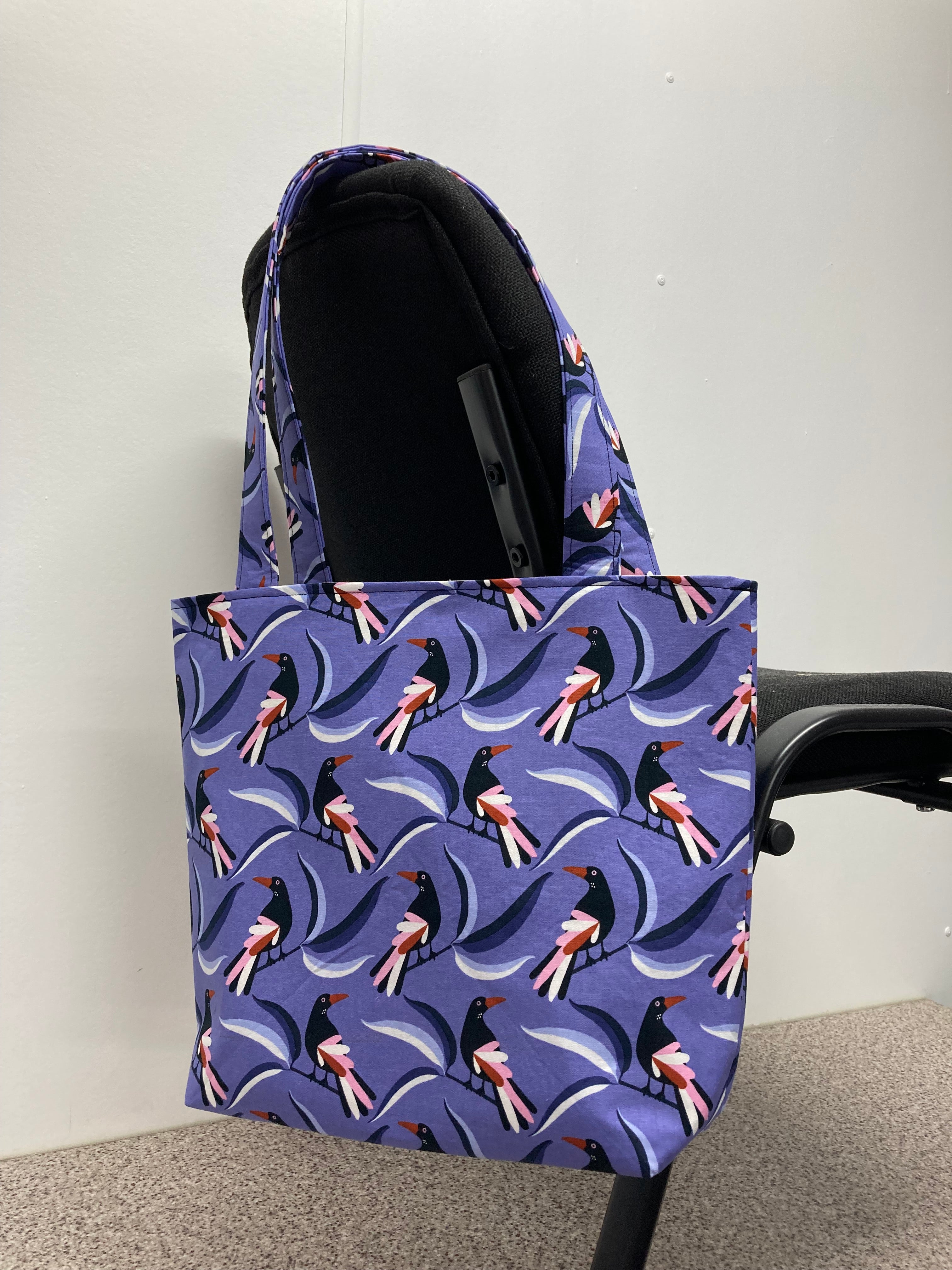 Medium Tote Bag - Magpie