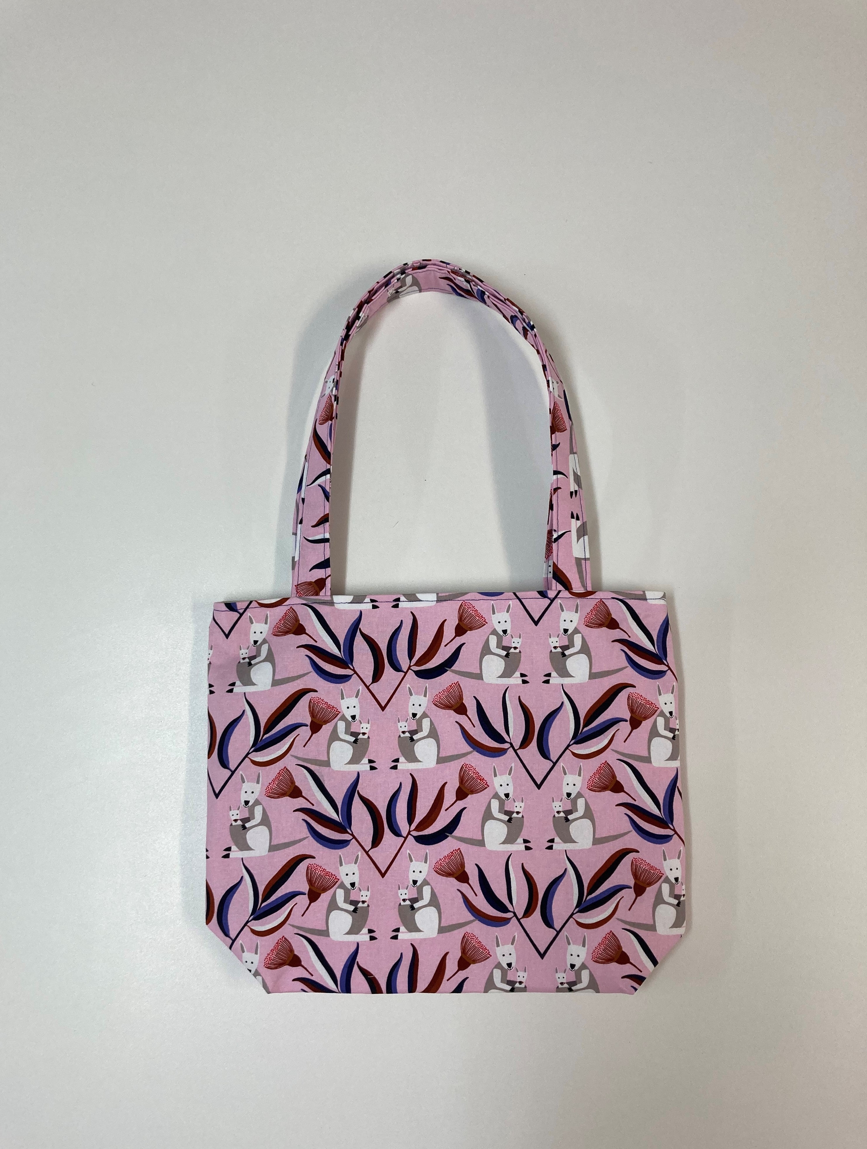 Medium Tote Bag - Kangaroo