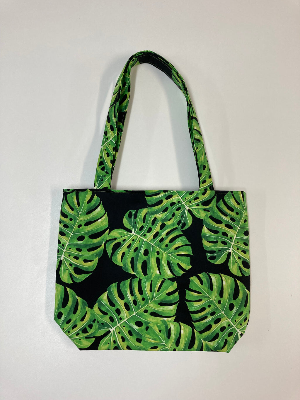 Medium Tote Bag - Leaves on Black