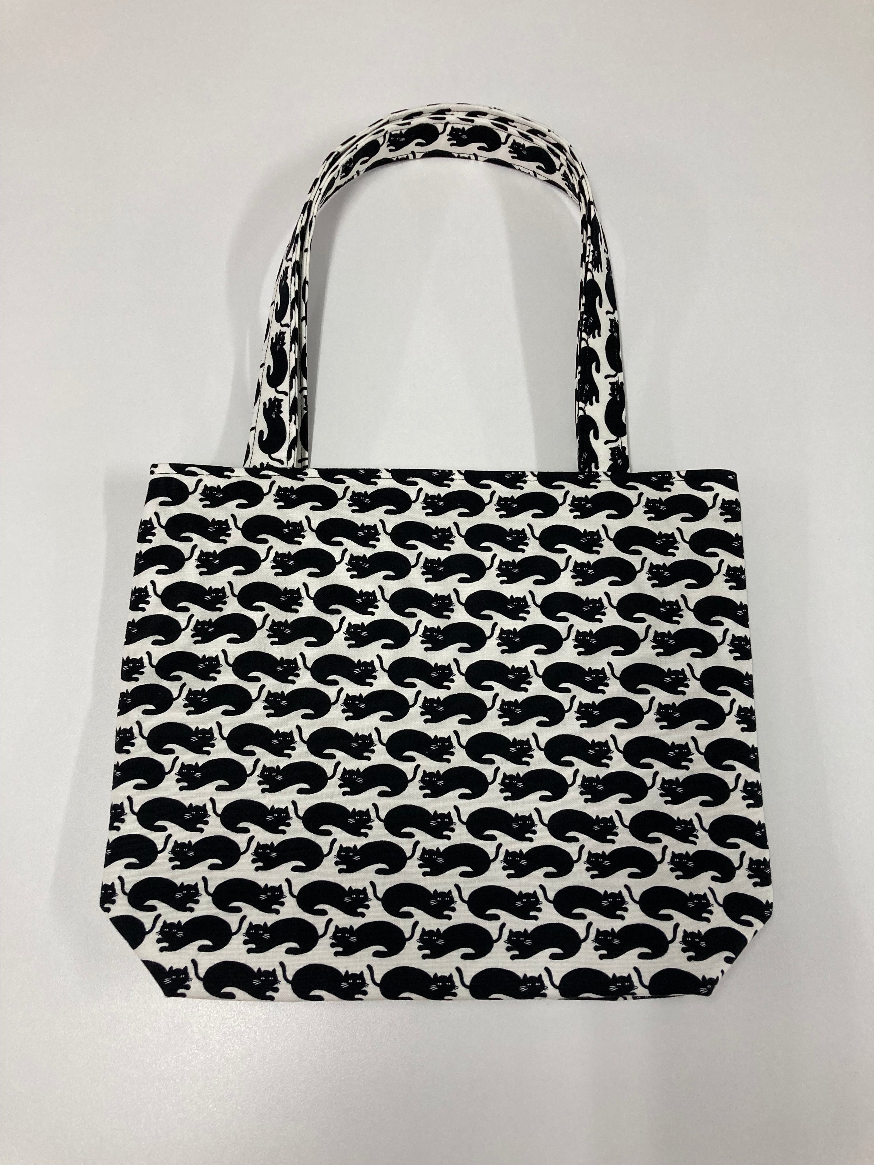 Medium Tote Bag - Black Cats on White