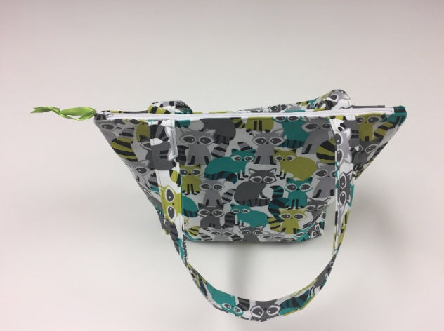 Medium Tote Bag with Zip - Ricky Racoon