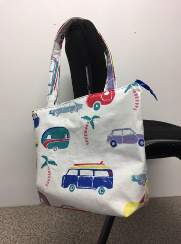 Medium Tote Bag with Zip - Caravans