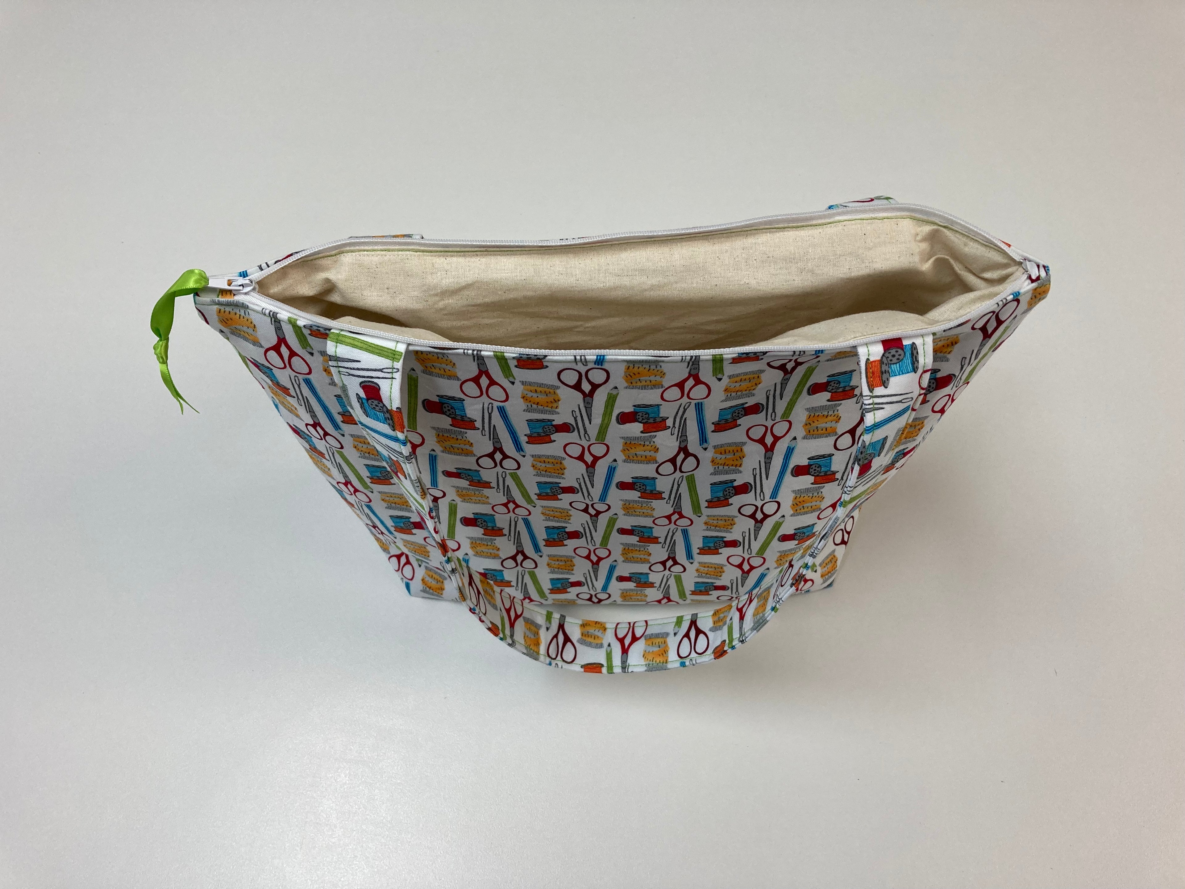 Medium Tote Bag with Zip - Sewing