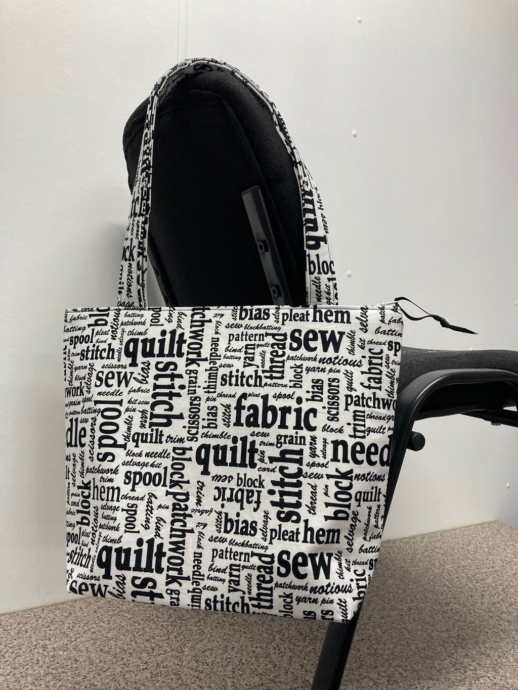 Medium Tote Bag with Zip - Sewing Words on White