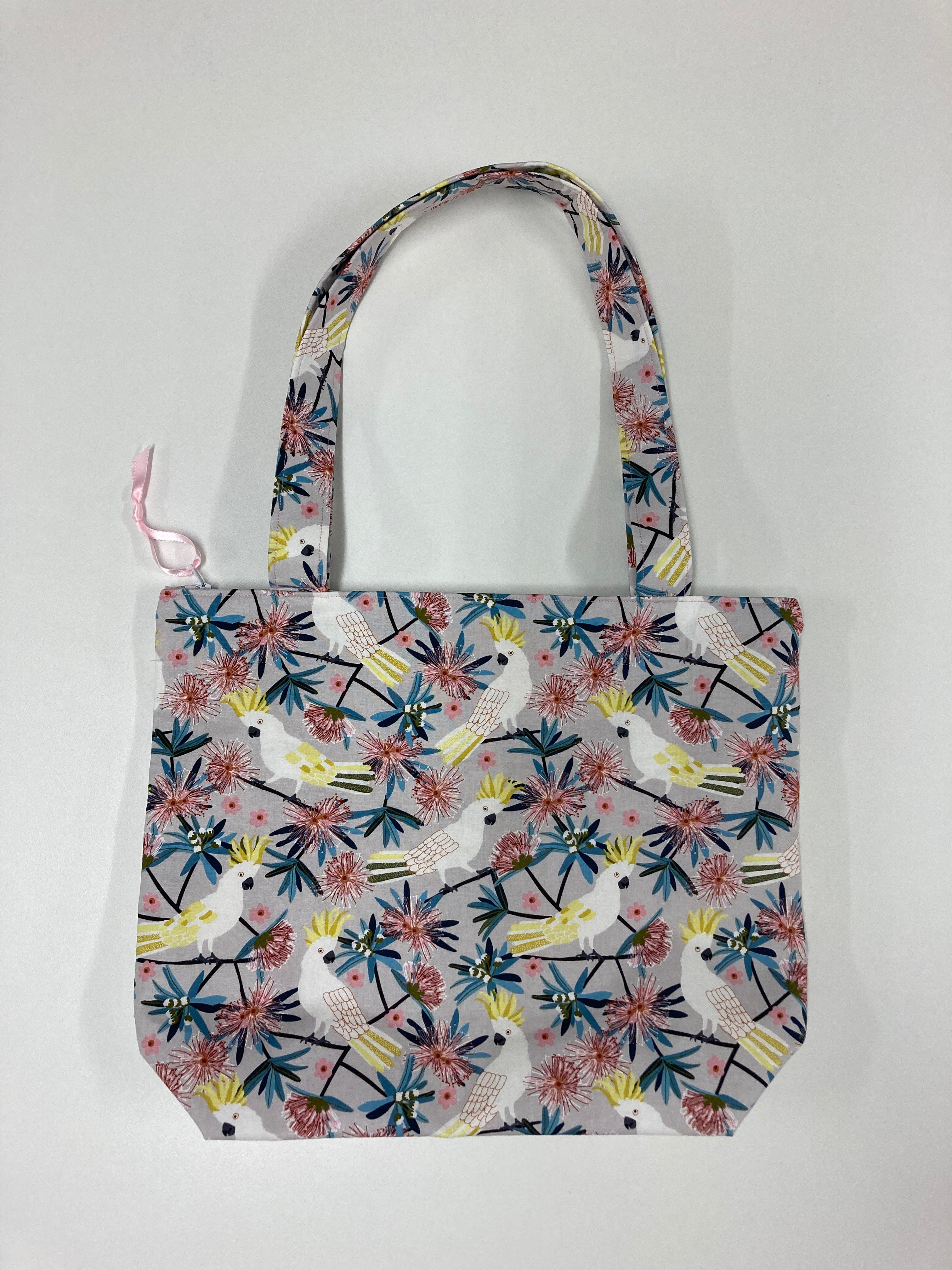Medium Tote Bag with Zip - White Cockatoo