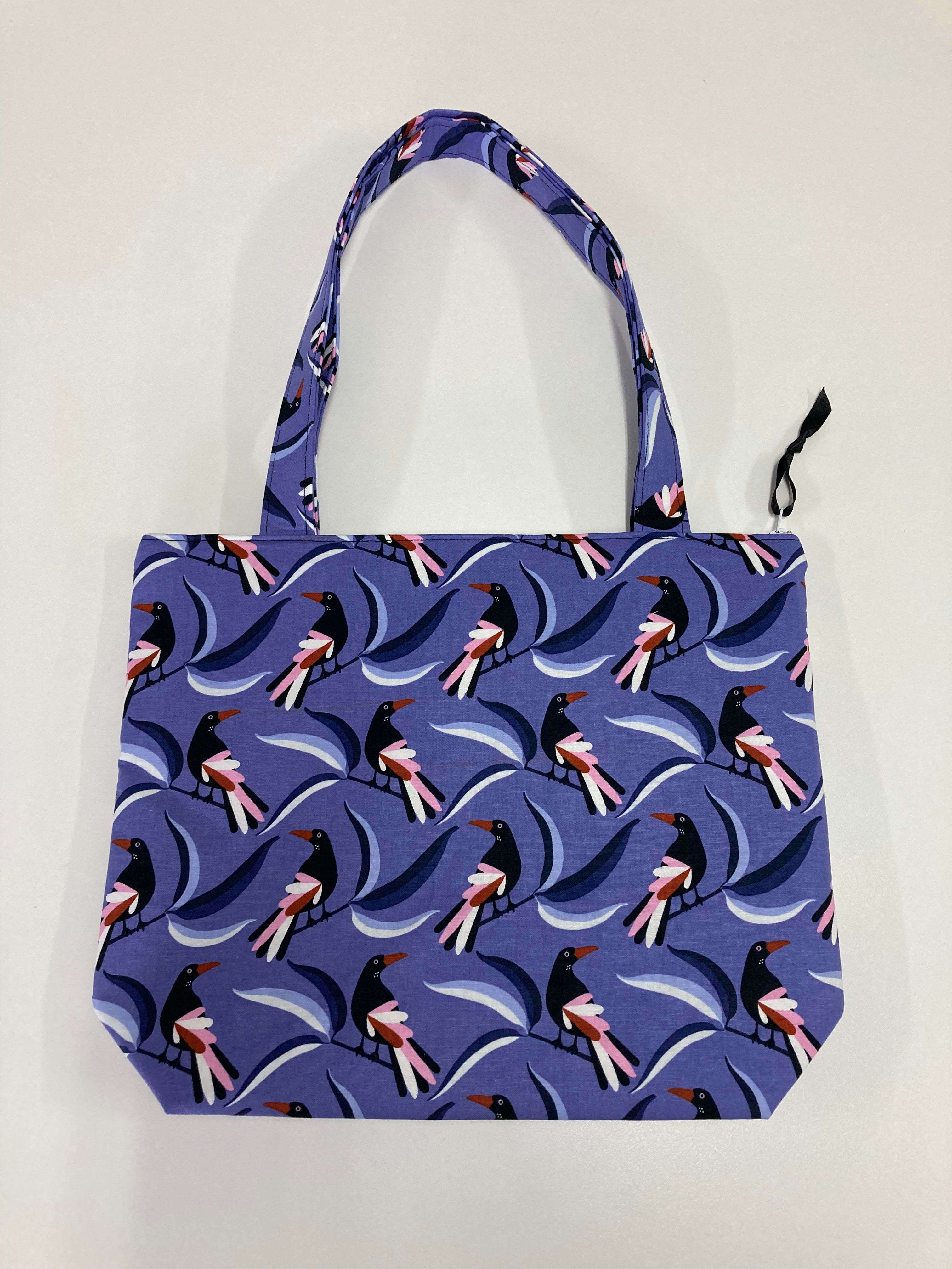 Medium Tote Bag with Zip - Magpie