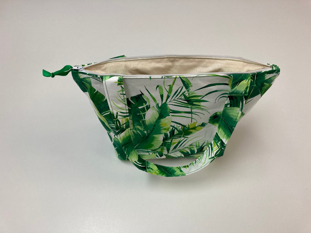 Medium Tote Bag with Zip - Tropical Leaves on White