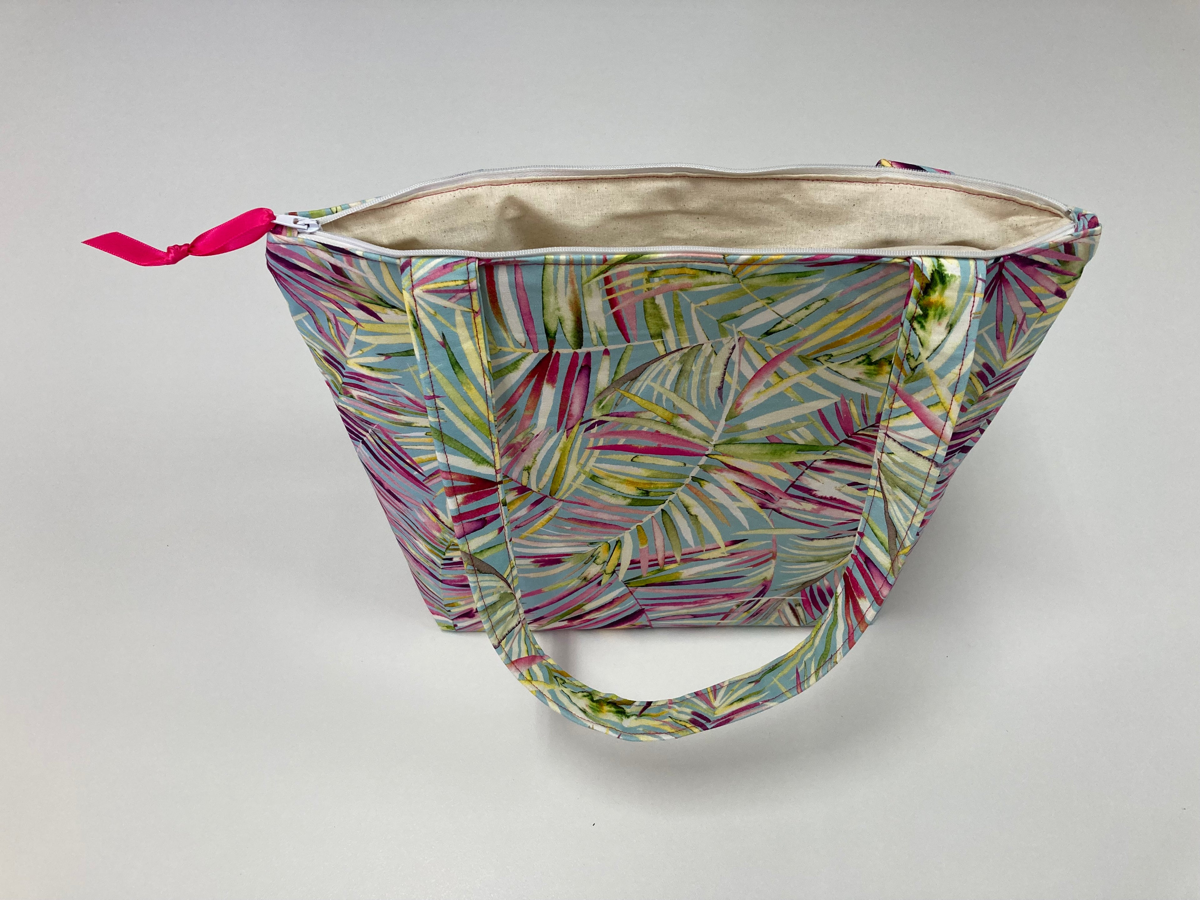 Medium Tote Bag with Zip - Rainbow Ferns