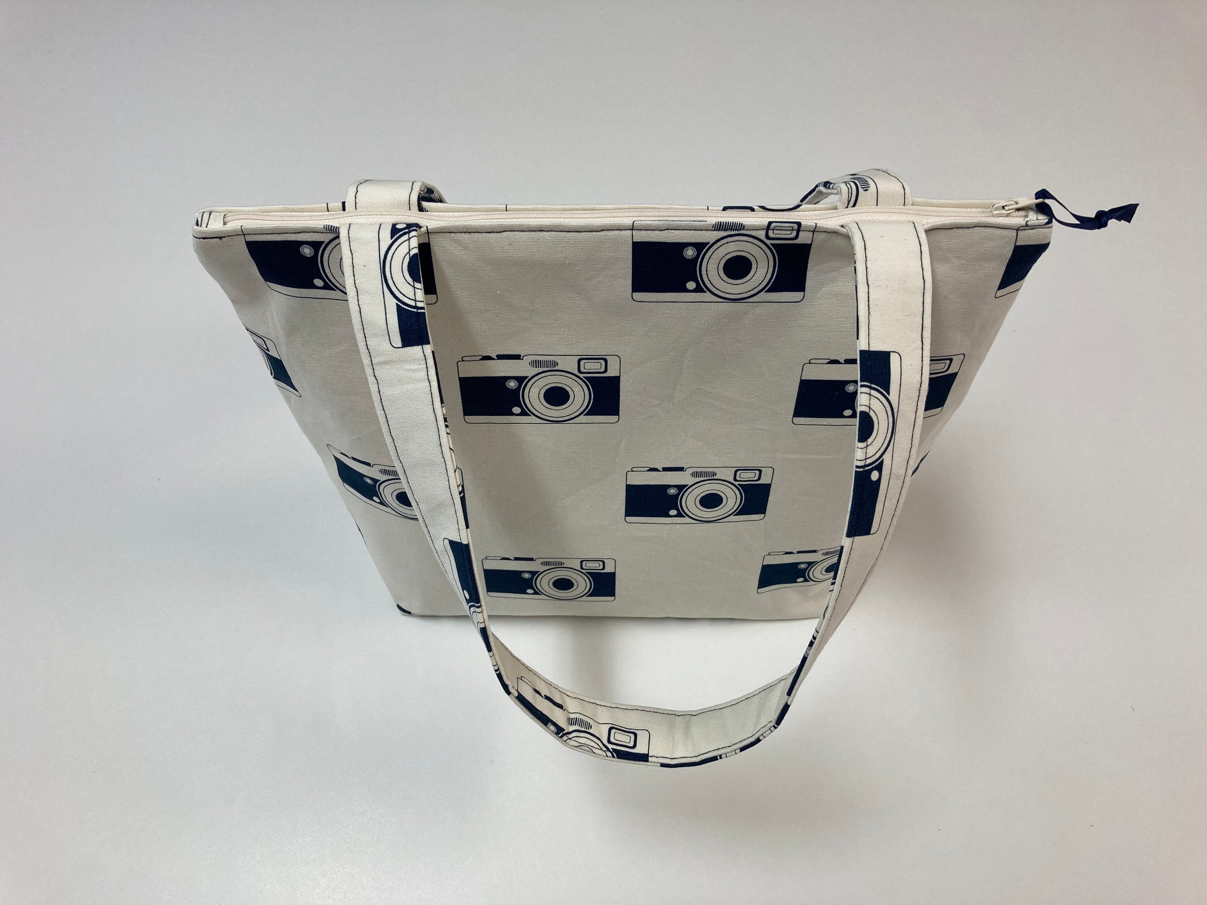 Medium Tote Bag with Zip - Cameras
