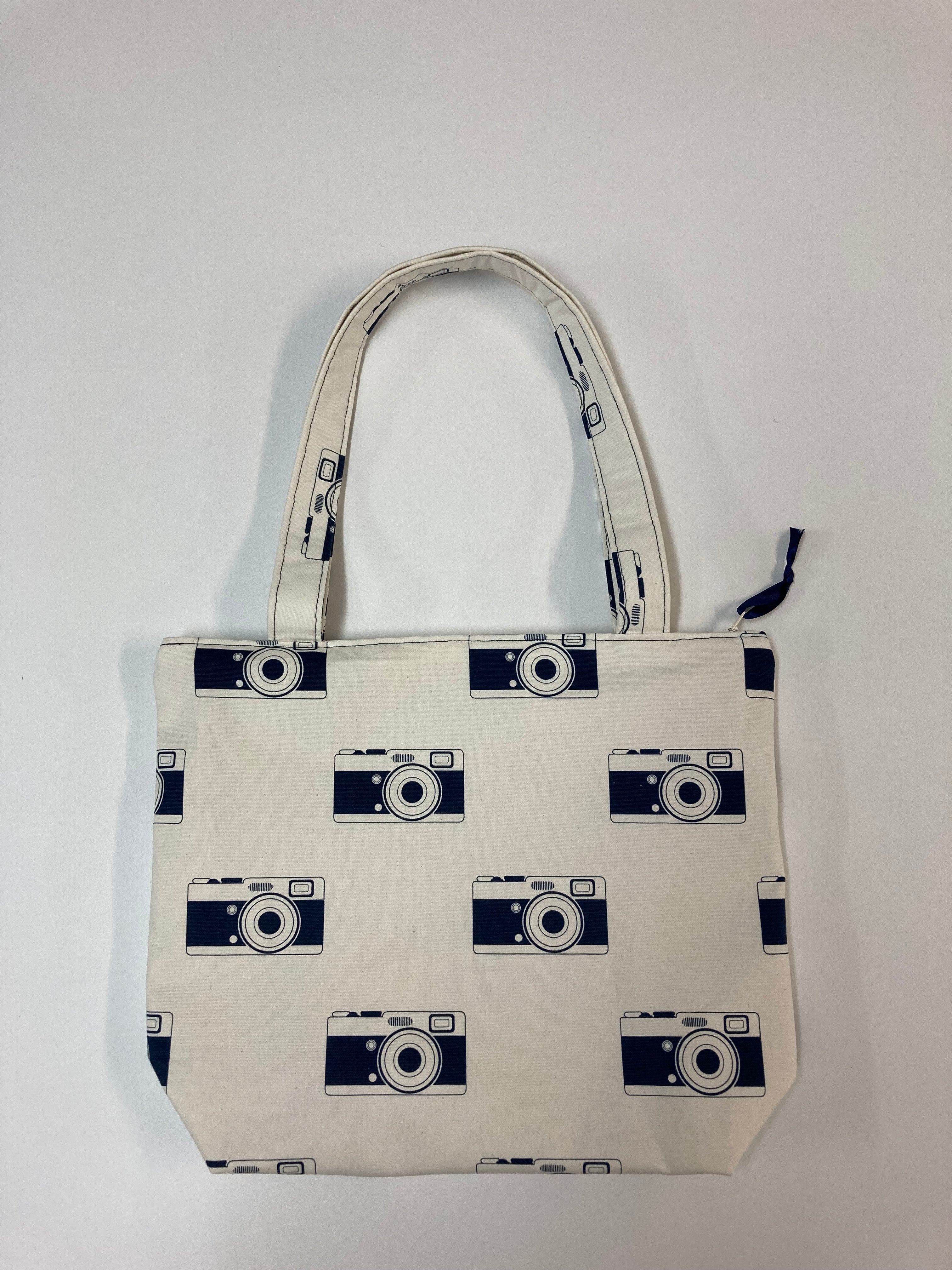 Medium Tote Bag with Zip - Cameras