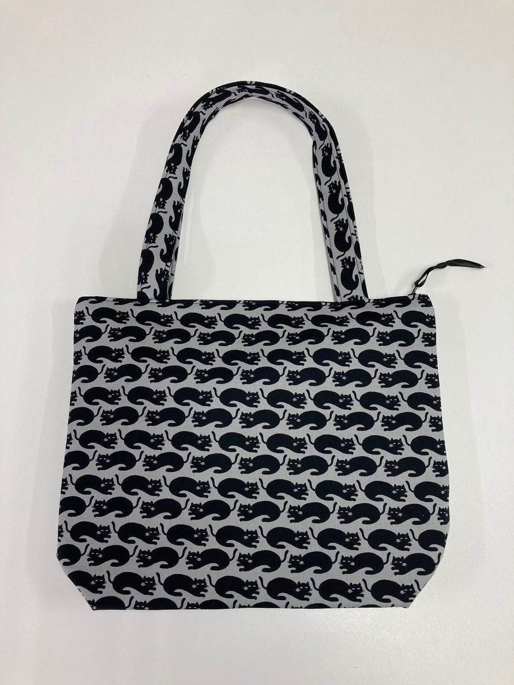 Medium Tote Bag with Zip - Black Cats on Dark Grey