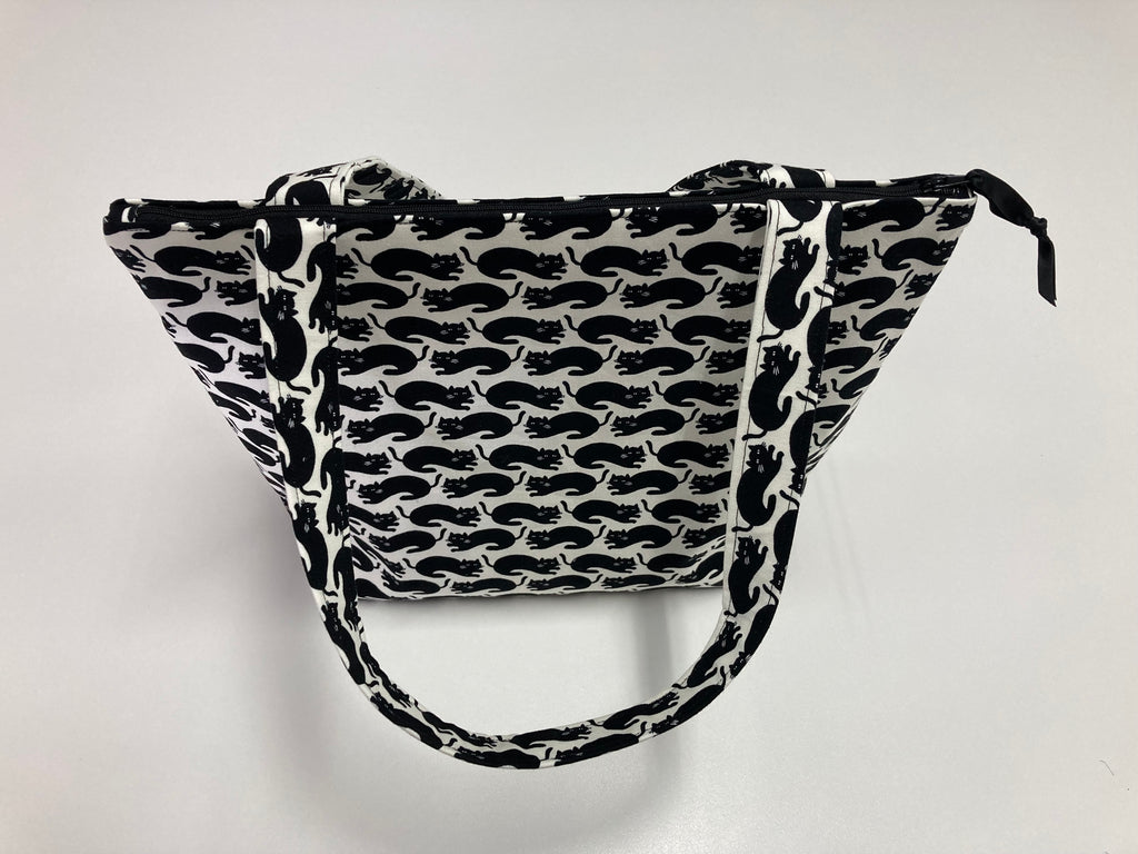 Medium Tote Bag with Zip - Black Cats on White