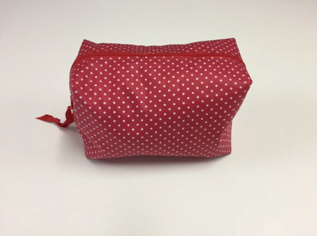 Wash Bag - Boxed - Red Spot