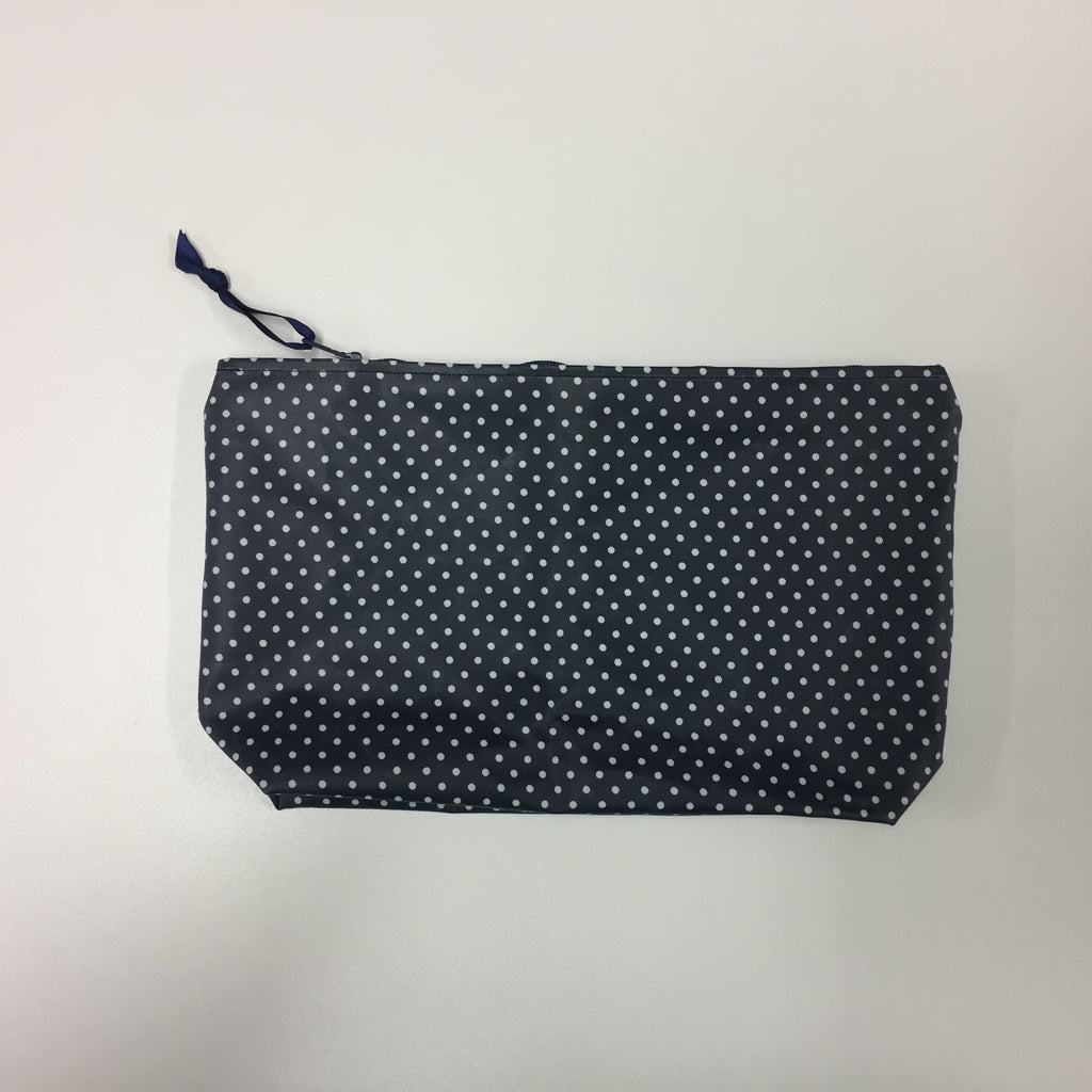 Wash Bag - Medium - Navy Spot