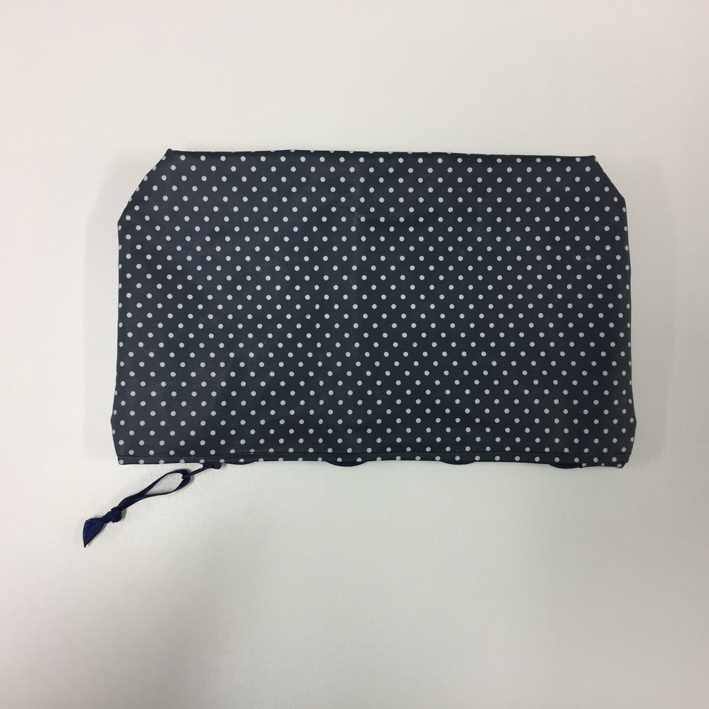 Wash Bag - Medium - Navy Spot