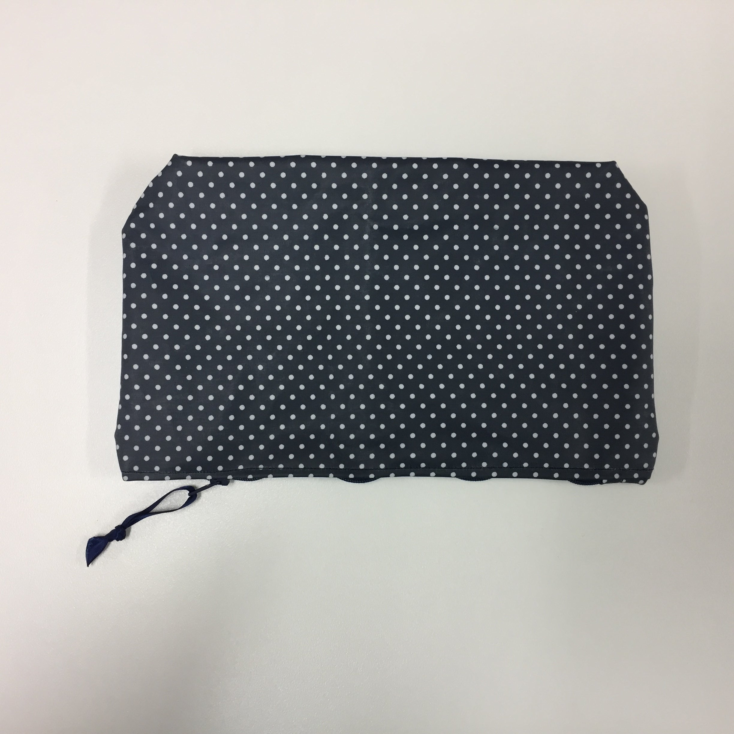 Wash Bag - Medium - Navy Spot