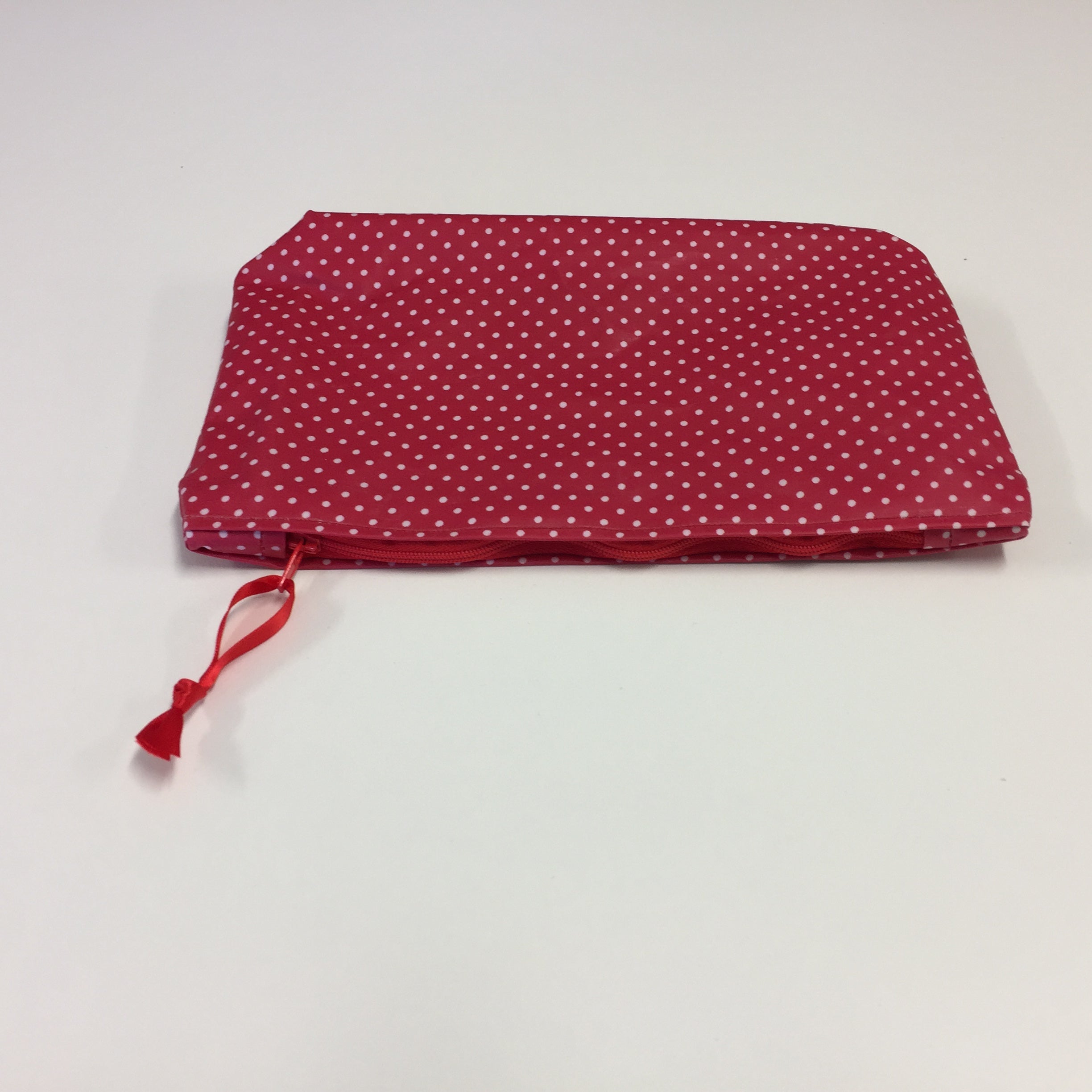 Wash Bag - Medium - Red Spot