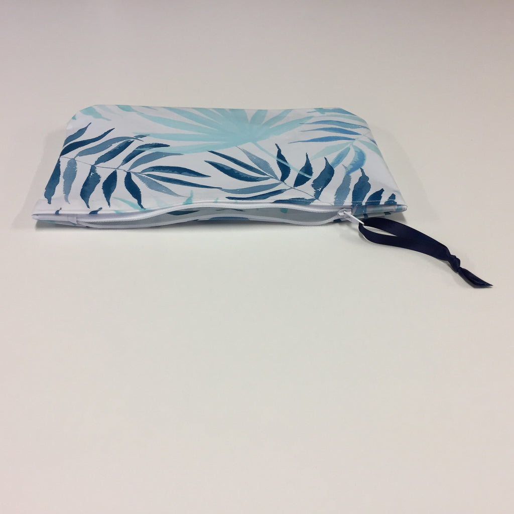 Wash Bag - Medium - Blue Ferns