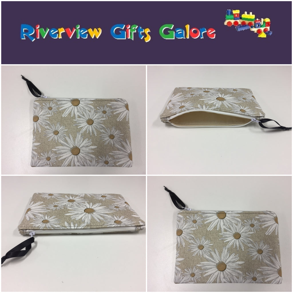 Zip Clutch - Daisy Taupe