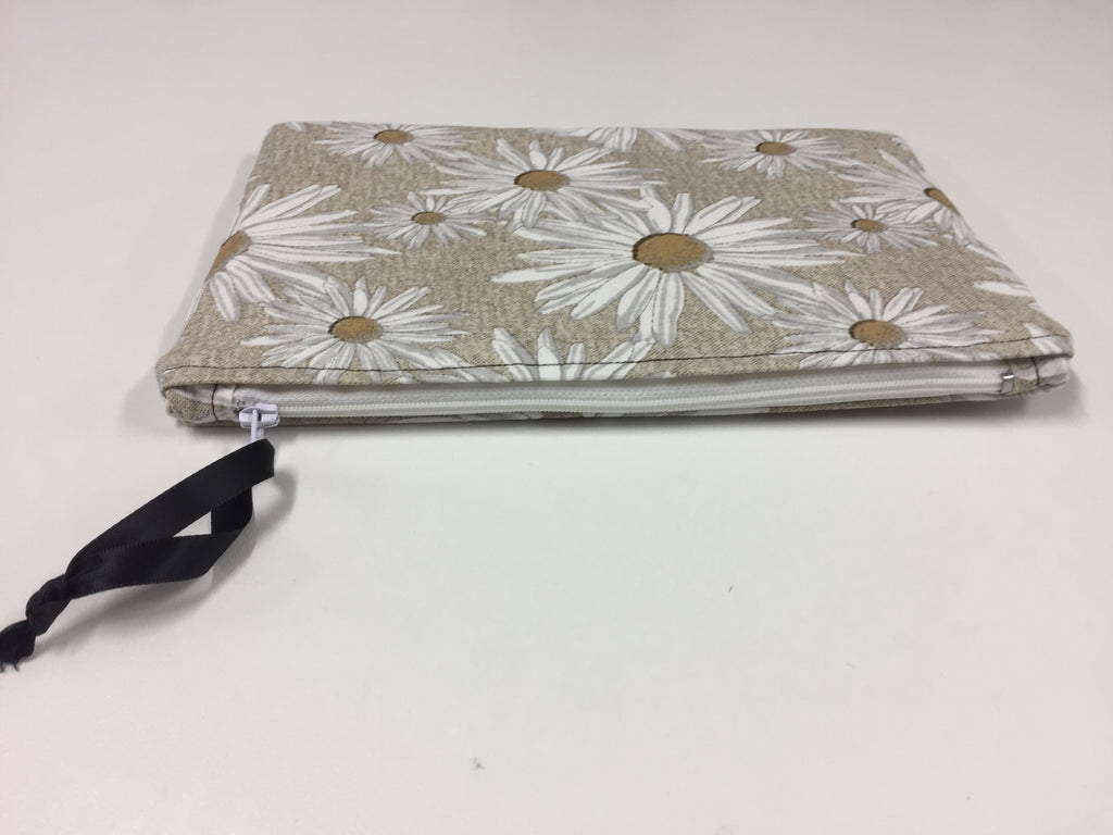 Zip Clutch - Daisy Taupe