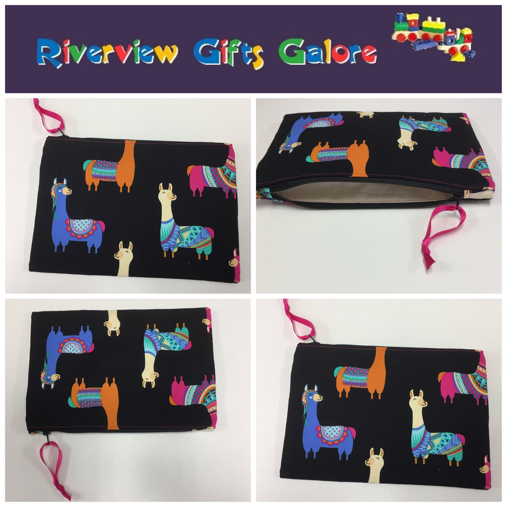 Zip Clutch - Llamas Black