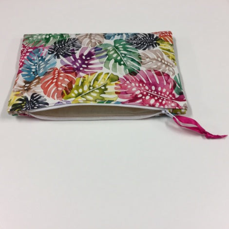 Zip Clutch - Multi-Coloured Leaves
